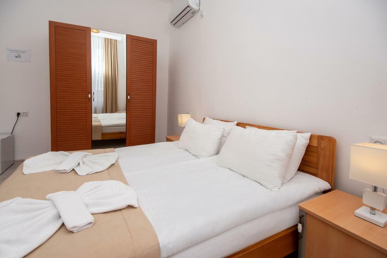 Lowell Hotel Τυφλίδα Εξωτερικό φωτογραφία